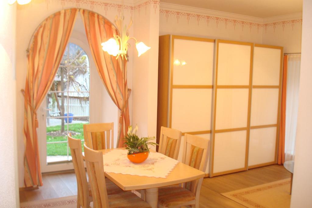 Gaestehaus Moser Ramingstein Habitación foto